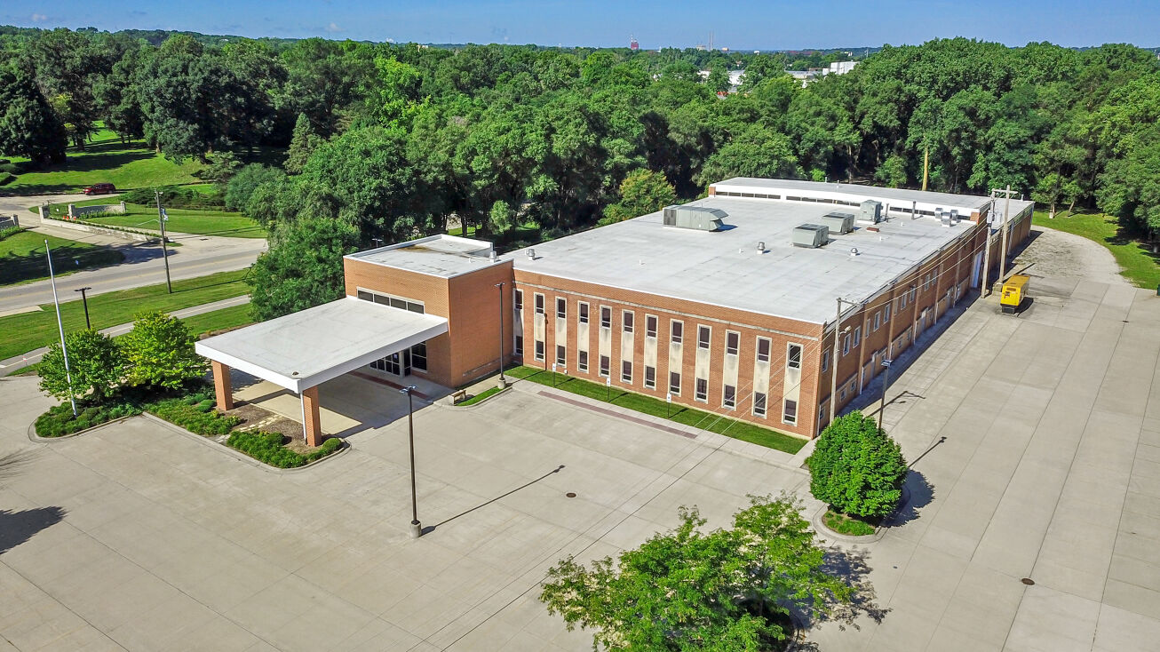 1225 E Washington St, Joliet, IL 60433