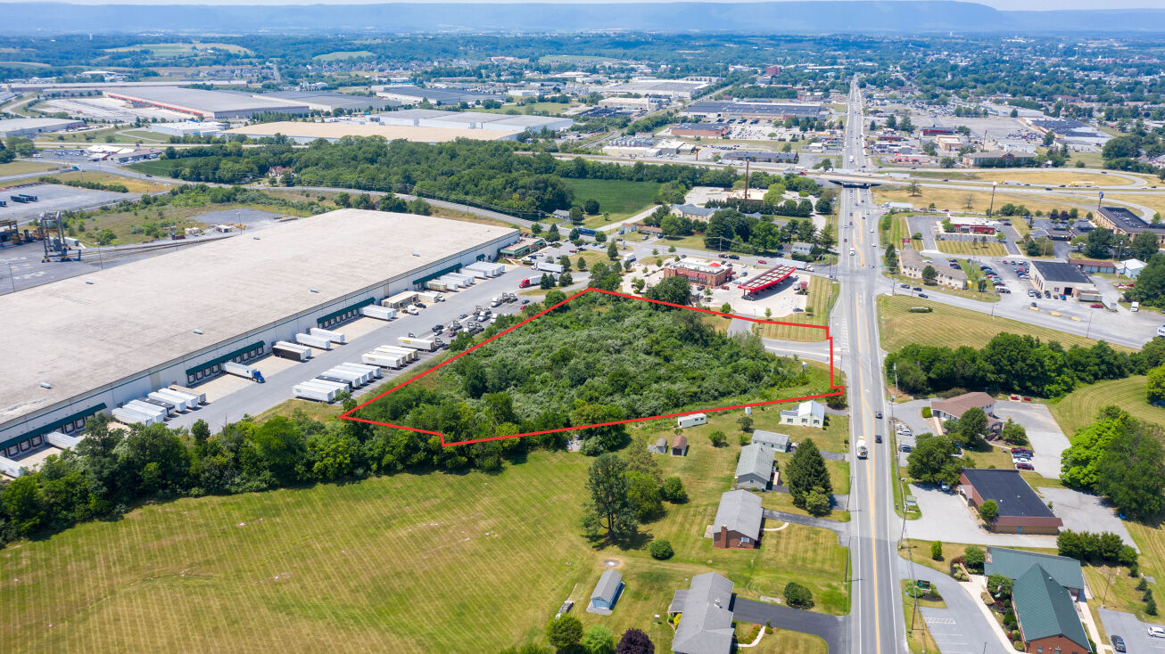 Wayne Rd, Chambersburg, PA 17202