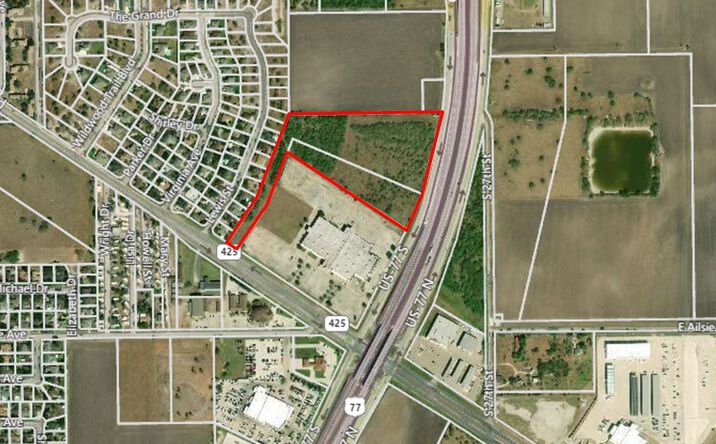Pictures of Land property located at 1601 US-77, Kingsville, TX 78363 for sales - image #1