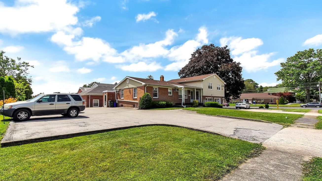 2040 E Market Street, York, PA 17402