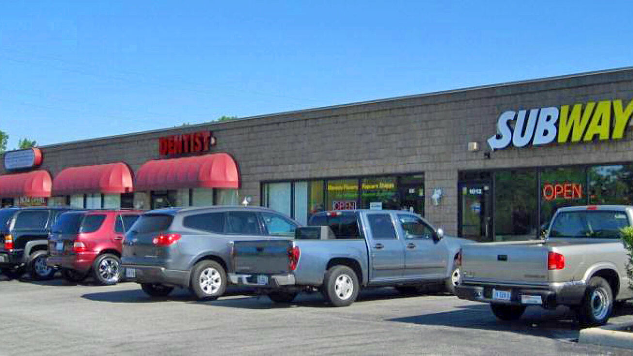 1012 E Steger Rd, Crete, IL 60417