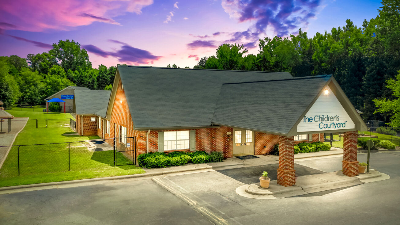 1009 Masten Drive, Kernersville, NC 27284