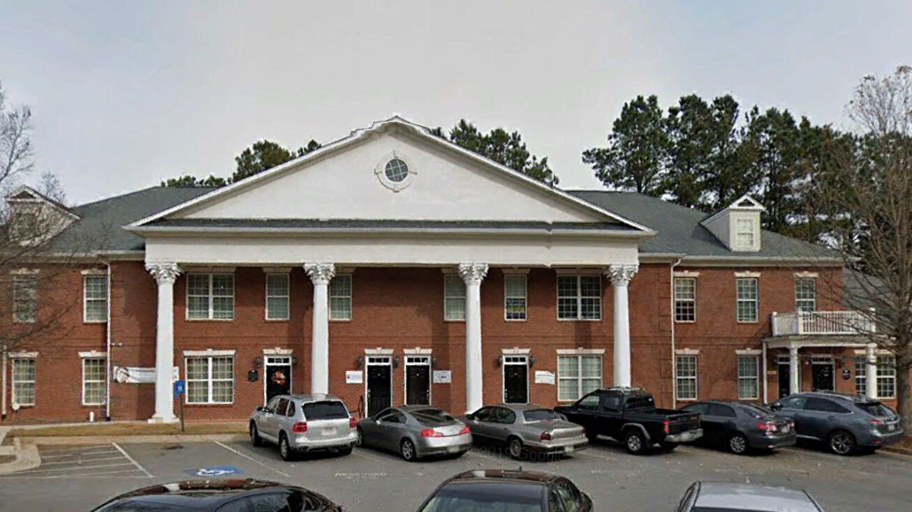 1350 Wooten Lake Rd, Kennesaw, GA 30144