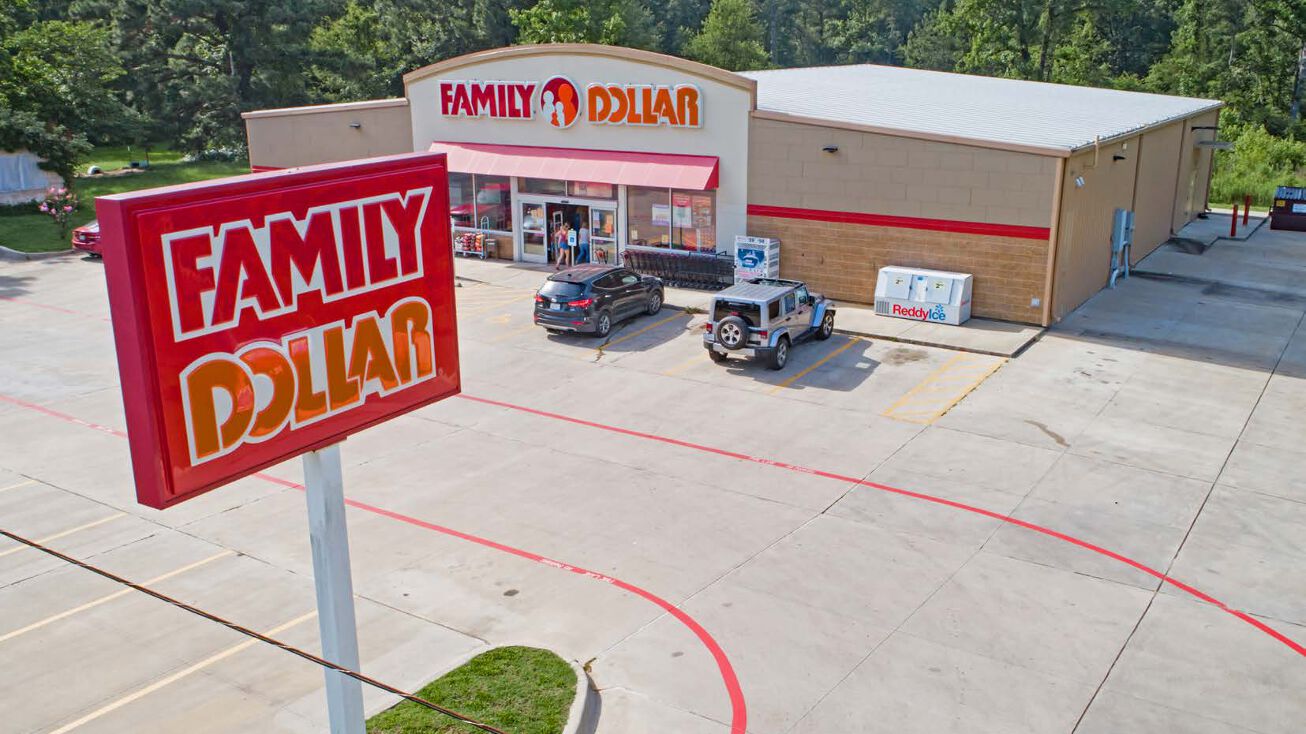 209 US82, Avery, TX 75554 Retail Property for Sale Family Dollar