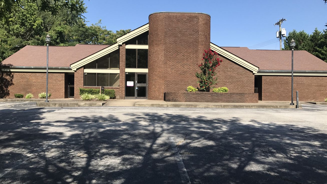 105 Ussery Rd, Clarksville, TN 37043 Office Property for Sale 105