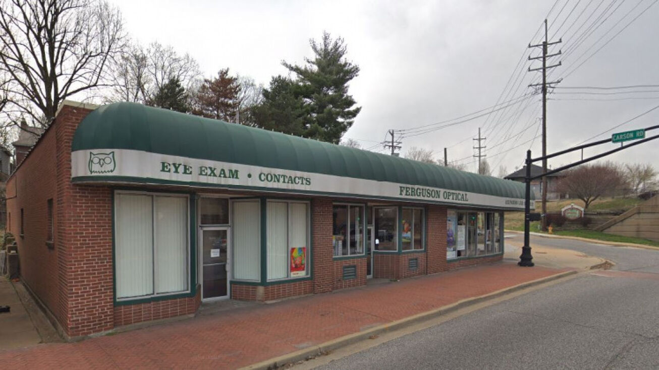 1 South Florissant Road, Ferguson, MO 63136 Retail Property for Sale