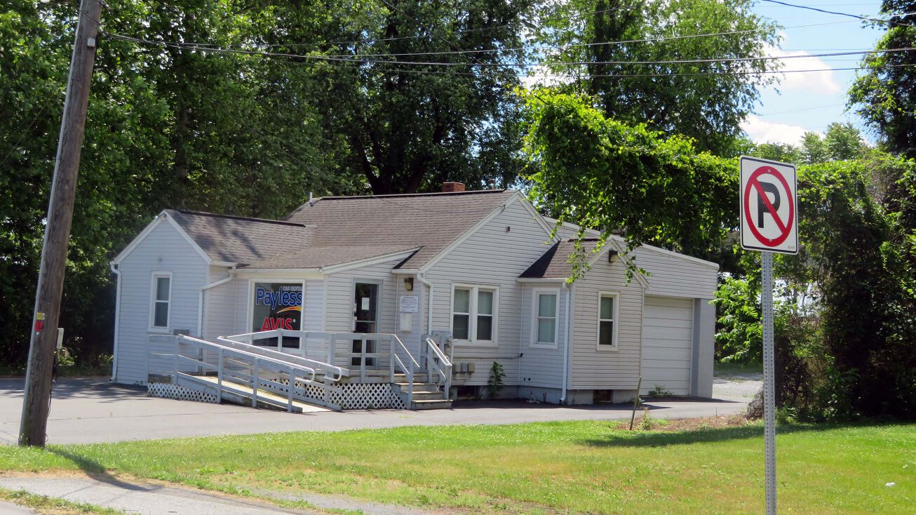 1862 W Harrisburg Pike, Middletown, PA 17057