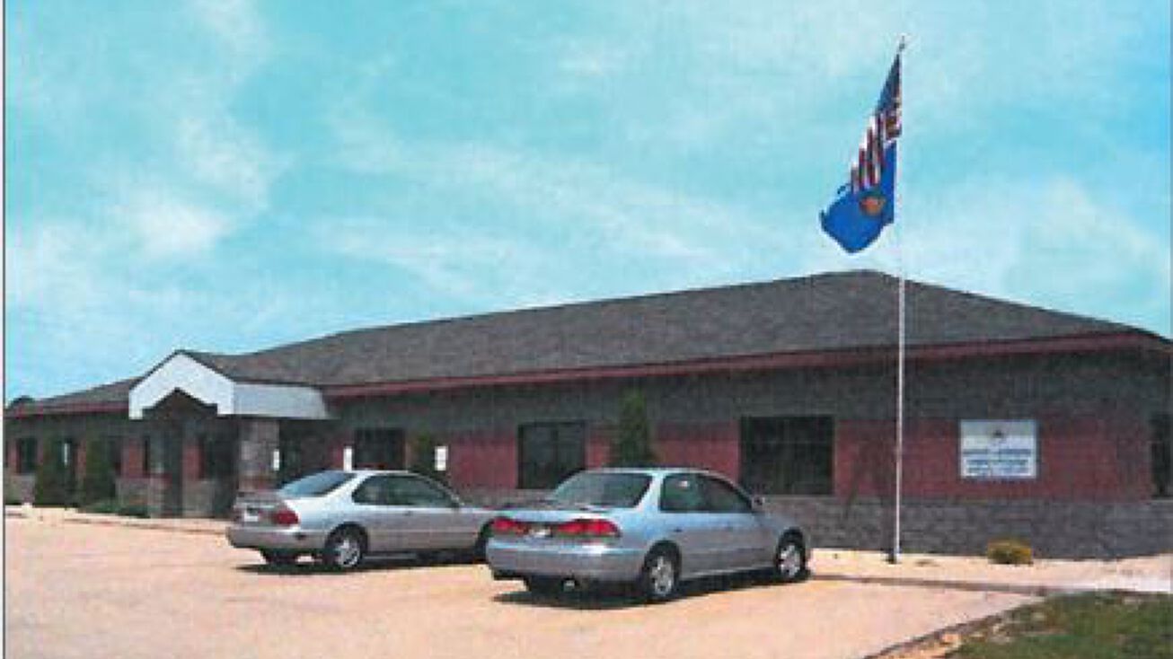 501 N Dekora Woods Blvd, Saukville, WI 53080 Office Property for Sale