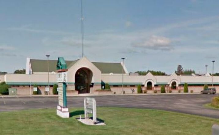 Pictures of Mixed Use, Office property located at 101 Ogden Rd, Peshtigo, WI 54157 for sales - image #1