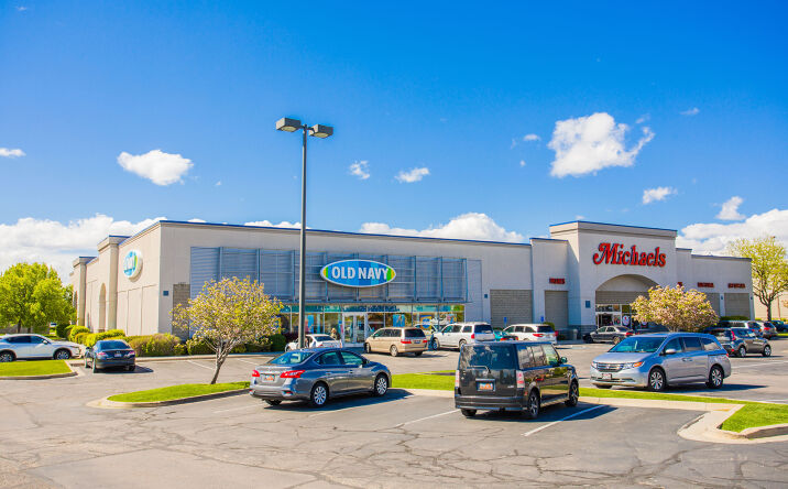 Pictures of Retail property located at 4125 Riverdale Rd, Riverdale, UT 84405 for comps - image #1
