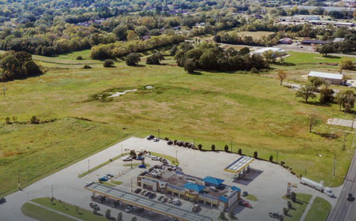 Pictures of Land property located at 8615 College St, Beaumont, TX 77707 for sales - image #1