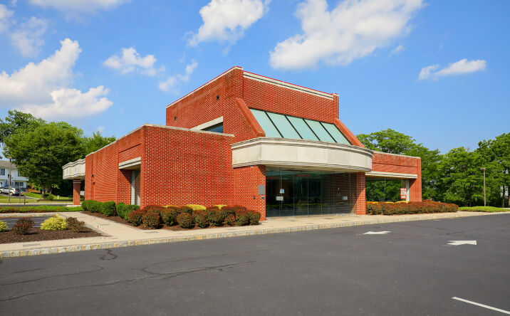 Pictures of Retail property located at 2701 Shillington Rd, Reading, PA 19608 for comps - image #1