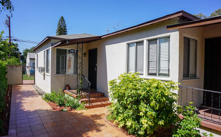 Pictures of Multifamily property located at 1672 E 56th St, Long Beach, CA 90805 for comps - image #1