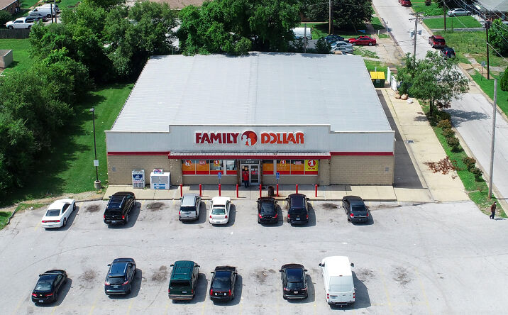 Pictures of Retail property located at 6440 W Florissant Ave, Jennings, MO 63136 for comps - image #1