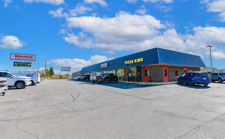 Pictures of Retail property located at 620 - 640 E Washington Street, Winchester, IN 47394 for sales - image #1
