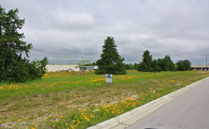 Pictures of Land property located at 710 Stefek Dr, Killeen, TX 76542 for sales - image #1