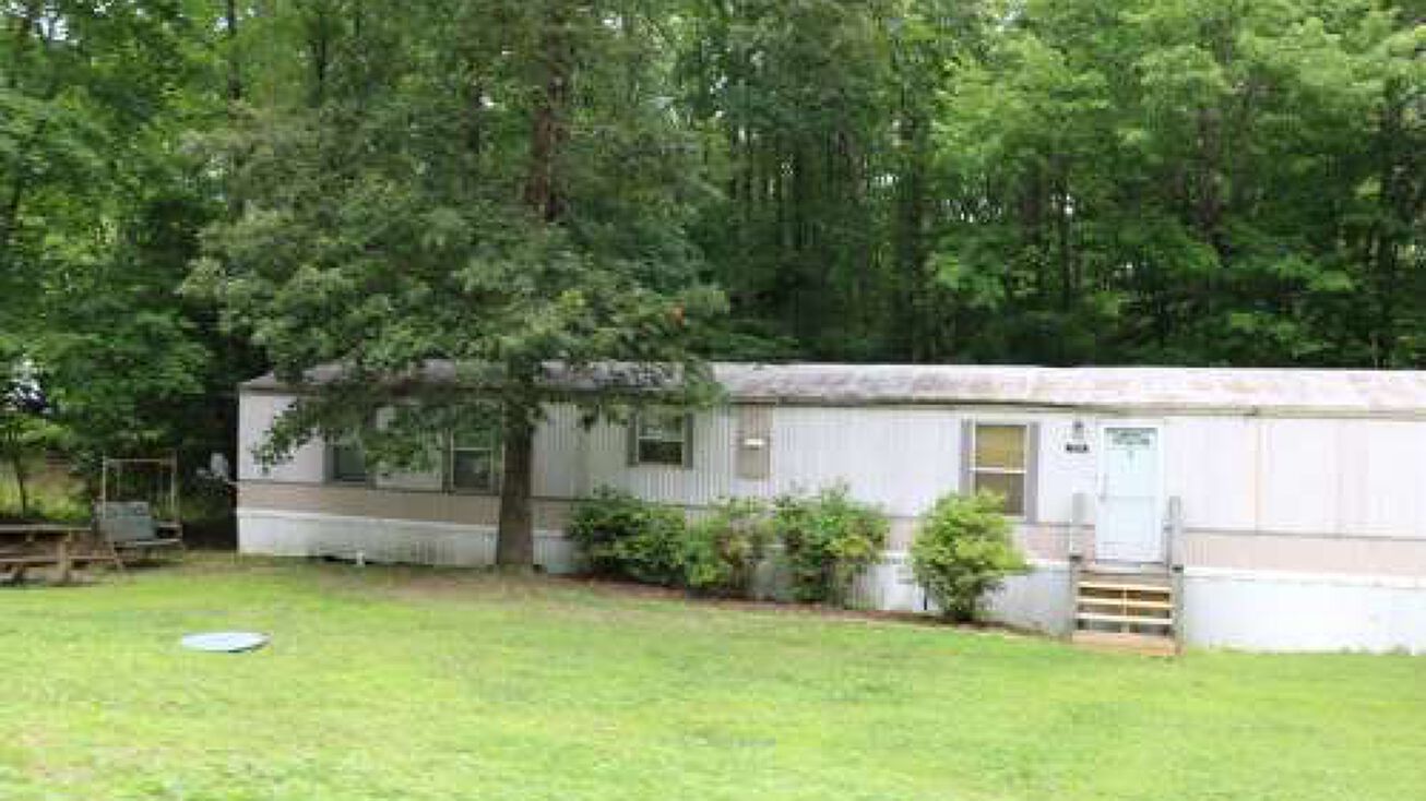 124 Liles Ct, Tappahannock, VA 22560