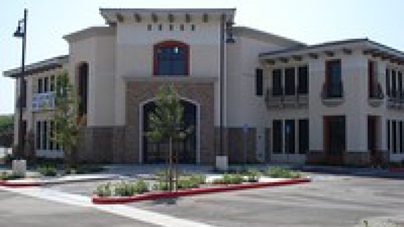 145 Park Ln, Moorpark, CA 93021 Office Property for Sale 145 Park