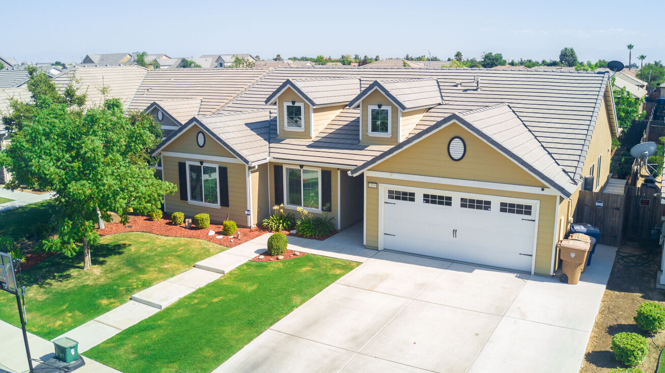 13019 Sunlight Star St, Bakersfield, CA 93314