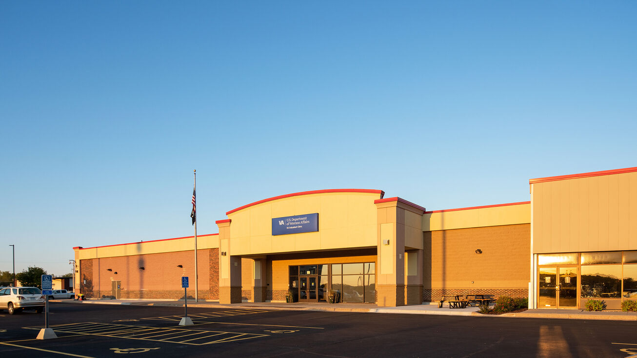 3551 Commercial Dr SW, Rochester, MN 55902