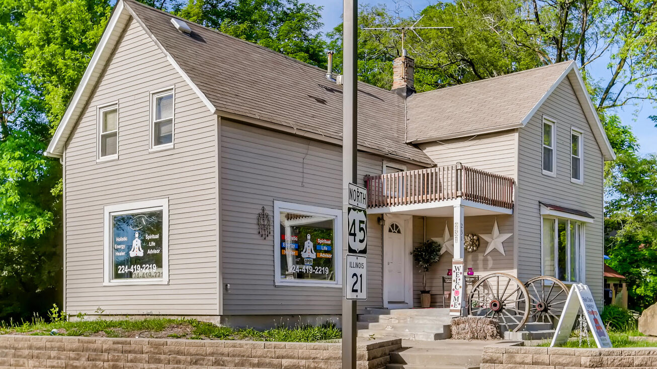 231 N Milwaukee Ave, Wheeling, IL 60090