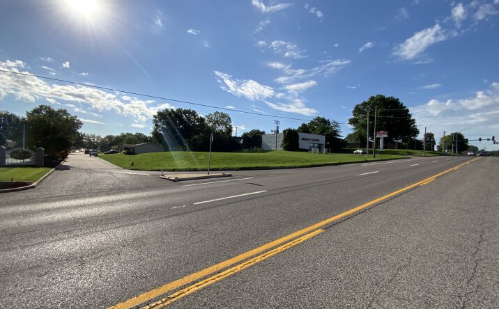 Pictures of Land property located at 5446 Telegraph Rd, St. Louis, MO 63129, 2476 Whitshire Dr, St. Louis, MO 63129, 2482 Whitshire Dr, St. Louis, MO 63129 for sales - image #1