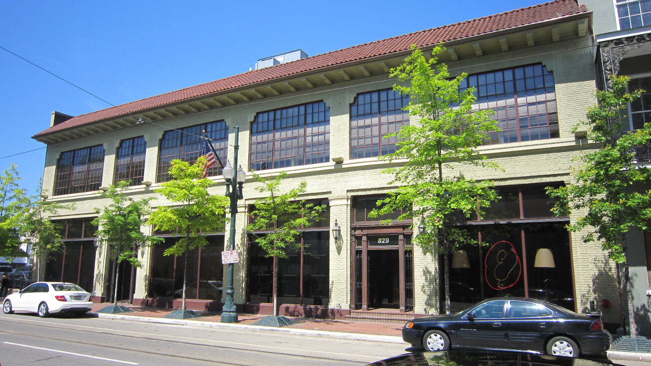 Pictures of Office property located at 829 St Charles Ave, New Orleans, LA 70130 for sales - image #1