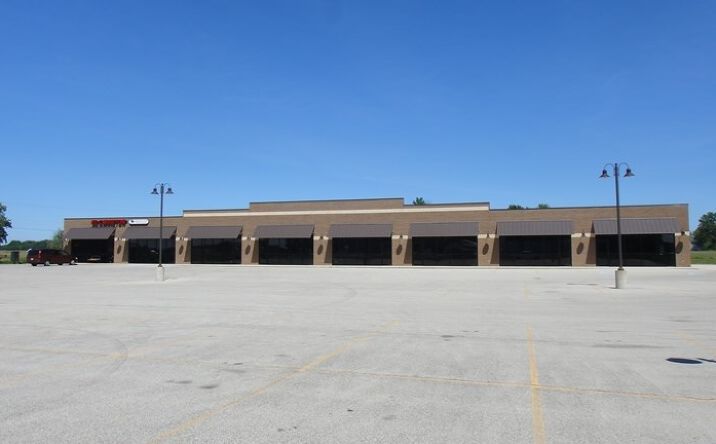 Pictures of Mixed Use, Office, Retail property located at 920 W 500 S, Berne, IN 46711 for sales - image #1