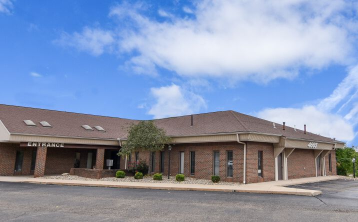 Pictures of Office property located at 4665 Douglas Cir NW, Canton, OH 44718 for comps - image #1