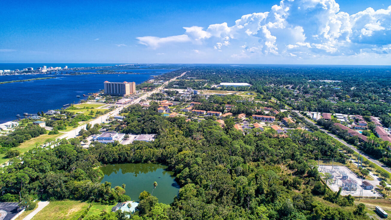 2538 S Ridgewood Avenue, South Daytona, FL 32119