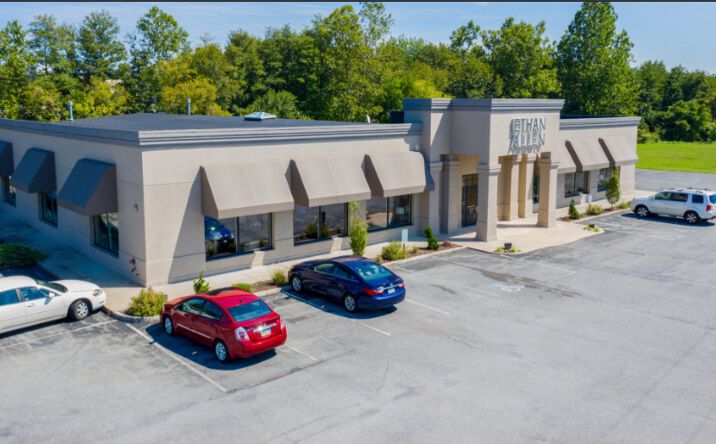 Pictures of Retail property located at 5139 Main St, East Petersburg, PA 17520 for comps - image #1