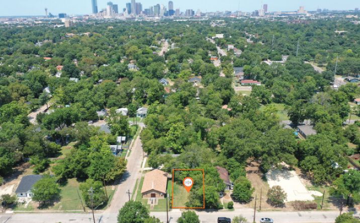 Pictures of Land property located at 2707 Carpenter, Dallas, TX 75215 for sales - image #1