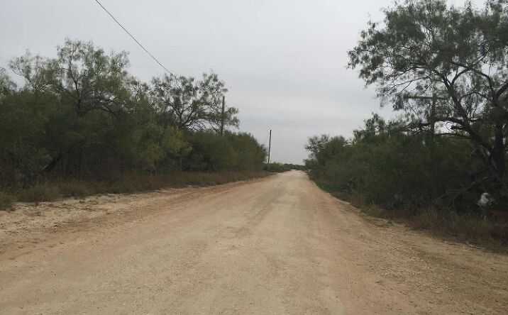 Pictures of Land property located at San Antonio St 11, Catarina, TX 78827 for sales - image #1