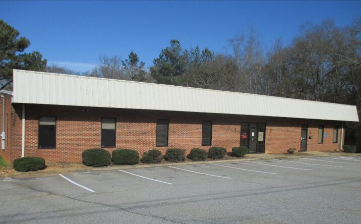 Pictures of Office property located at 66 - 88 Maret Street, Hartwell, GA 30643 for sales - image #1