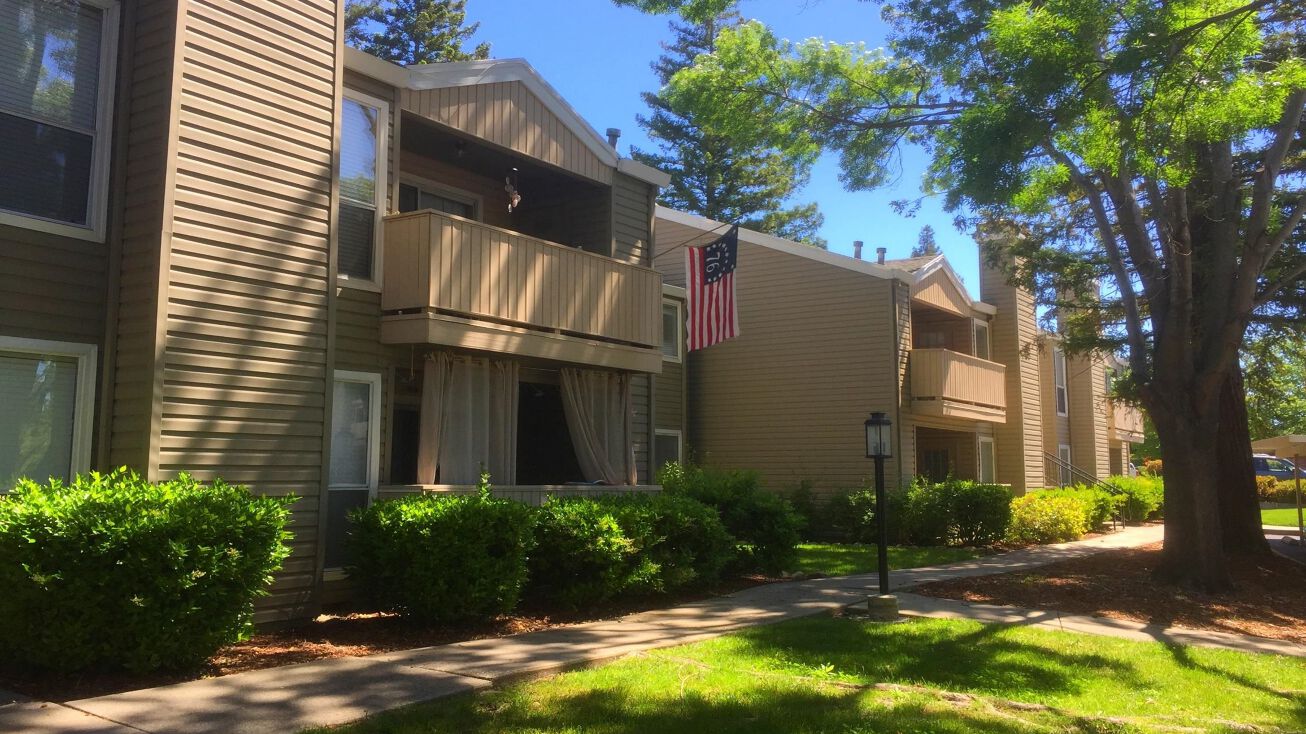 5761 Shannon Bay Dr., Rocklin, CA 95677