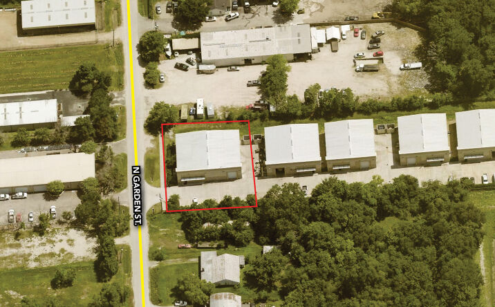 Pictures of Industrial property located at 11718 N Garden St, Houston, TX 77071 for comps - image #1
