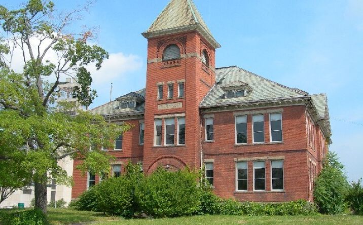 Pontiac Mi Commercial Real Estate For Sale Crexi Com