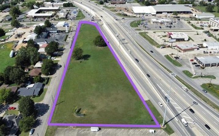 Pictures of Land property located at 0000 NE Loop 286, Paris, TX 75460 for sales - image #1