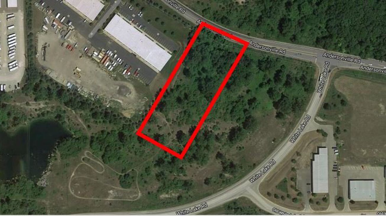 8353 Andersonville Road, Clarkston, MI 48346