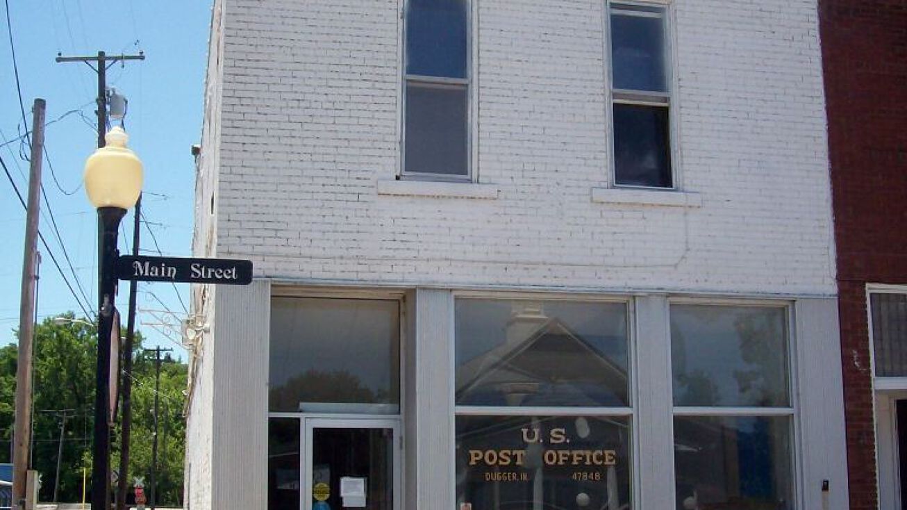 8182 E Main St, Dugger, IN 47848 Retail Property for Sale 8182 E