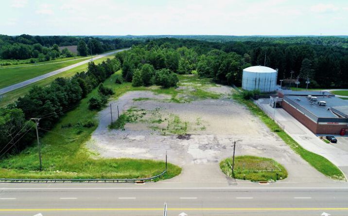 Pictures of Land, Retail property located at 611 E Main St, Canfield, OH 44406 for sales - image #1