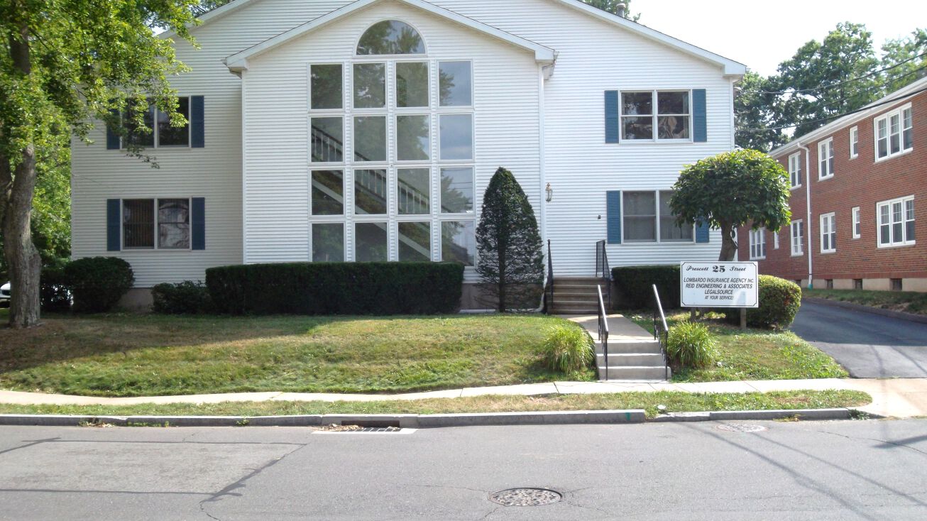 25 Prescott St, West Hartford, CT 06110
