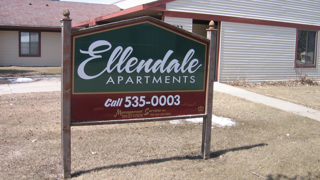 523 5th Ave N, Ellendale, ND 58436 Multifamily Property for Sale