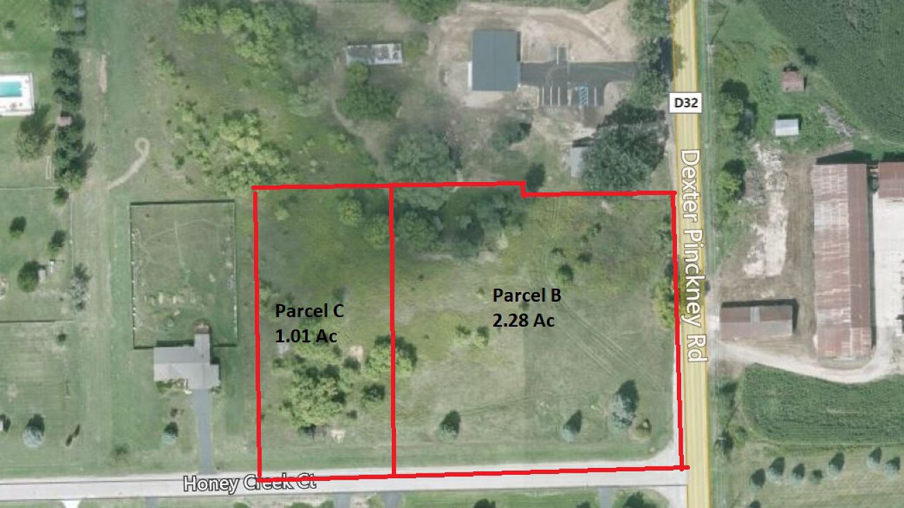 DexterPinckney & Honey Creek Court, Pinckney, MI 48169