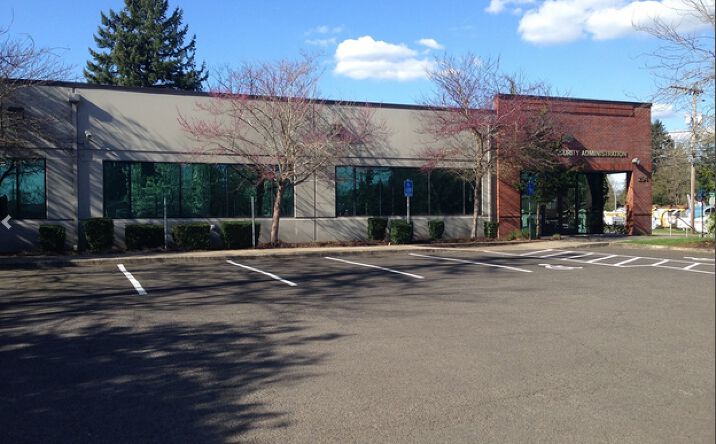 Pictures of Office property located at 194 Beverly Drive, Oregon City, OR 97045 for comps - image #1