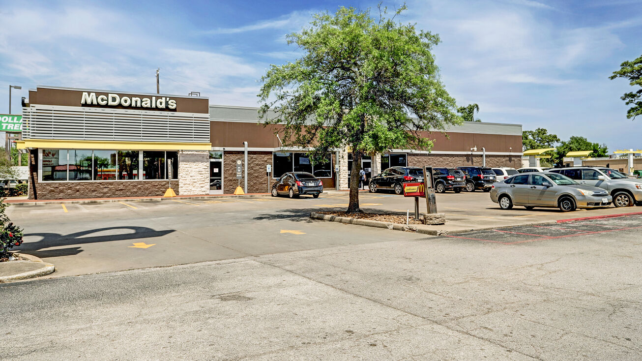 6924 Antoine Dr, Houston, TX 77091 Retail Property for Sale McDonald's