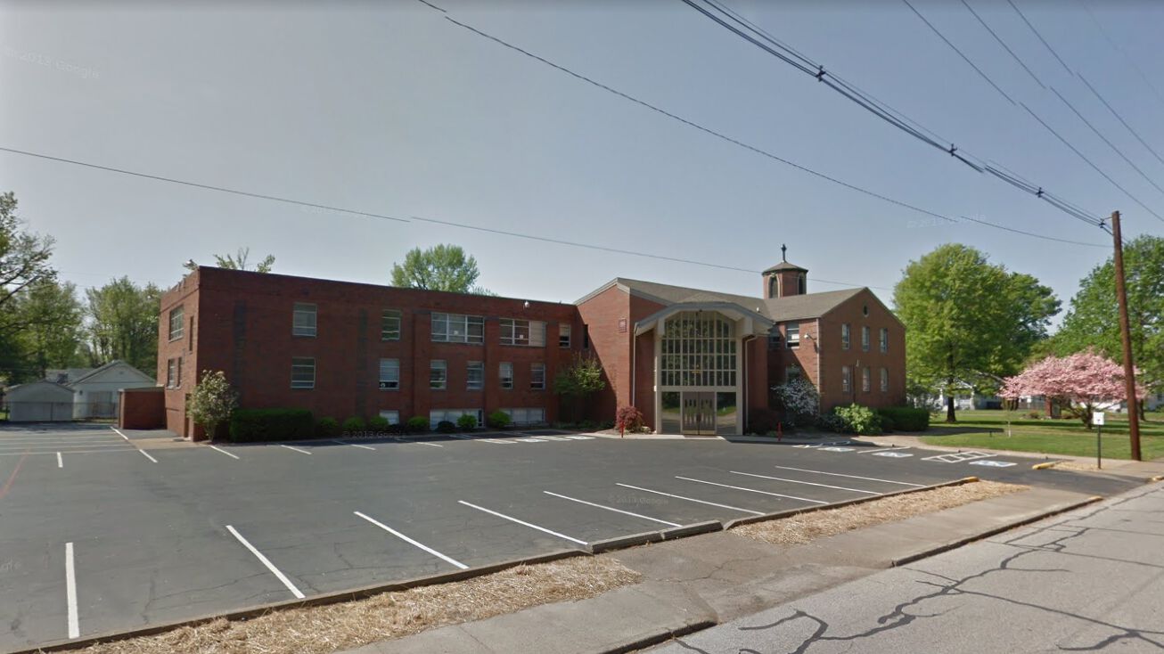 2001 Bayard Park Dr, Evansville, IN 47714