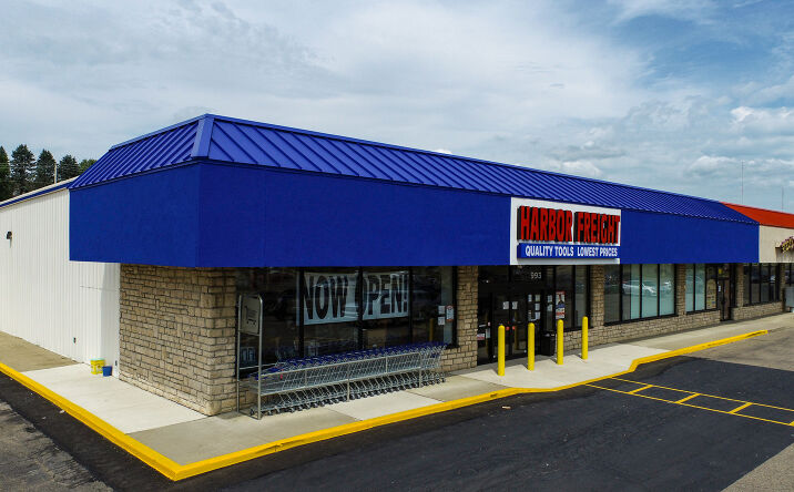 Pictures of Retail property located at 993 Coshocton Ave, Mount Vernon, OH 43050 for comps - image #1