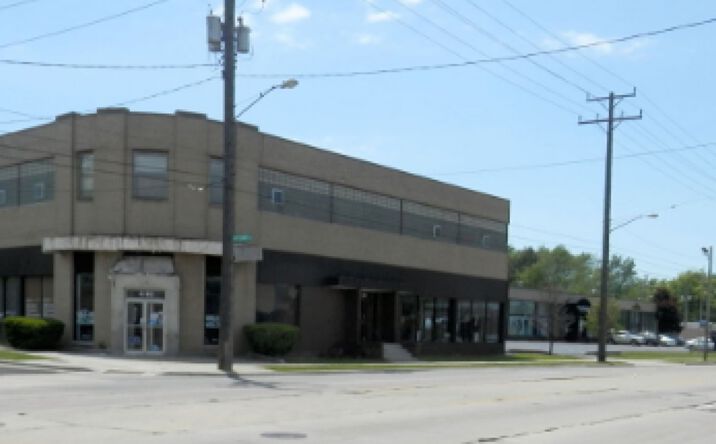 Pictures of Retail property located at 4130 -4160 Mayfield Road, Cleveland, OH 44121 for comps - image #1