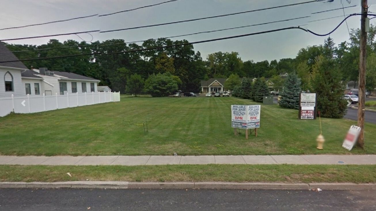 1798 Penfield Rd, Penfield, NY 14526